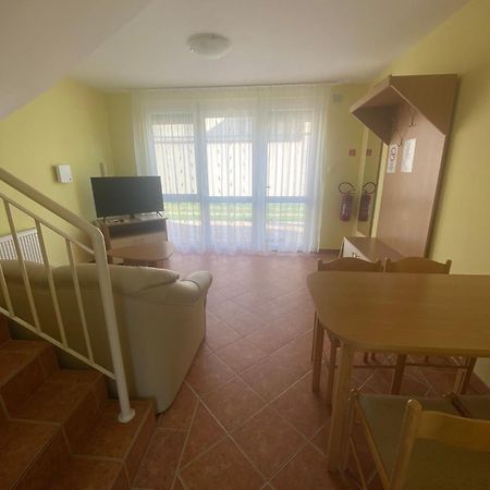 Appartamento Hajnal Vendeghaz Hajdúszoboszló Esterno foto